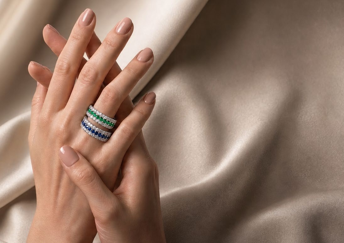 Collezione Iride di Conte Diamonds: anello, veretta con smeraldo, rubino, zaffiro